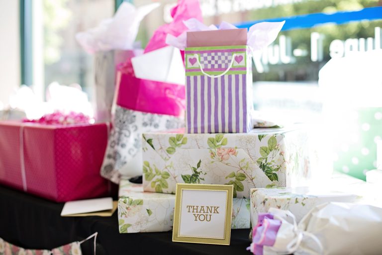 What to Wear to a Bridal Shower at a Country Club