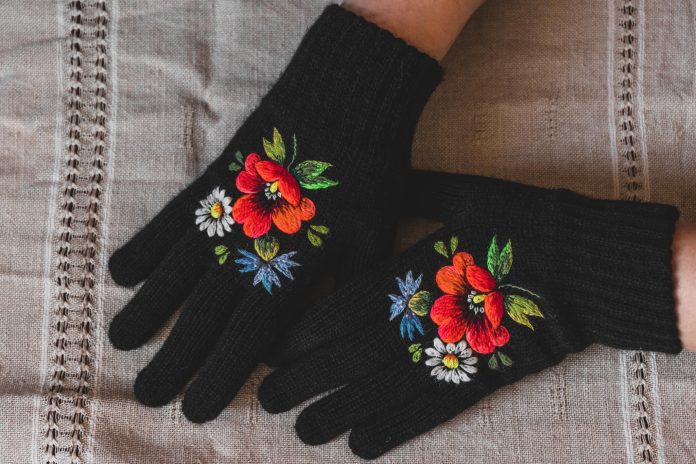 custom embroidered gloves